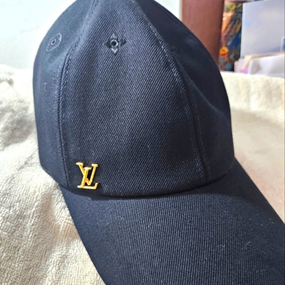 LV hat
